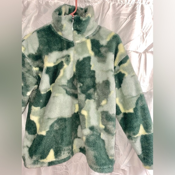 Eddie Bauer multi-coloured blue/green fluffy quarter-zip sweater - Picture 2 of 5